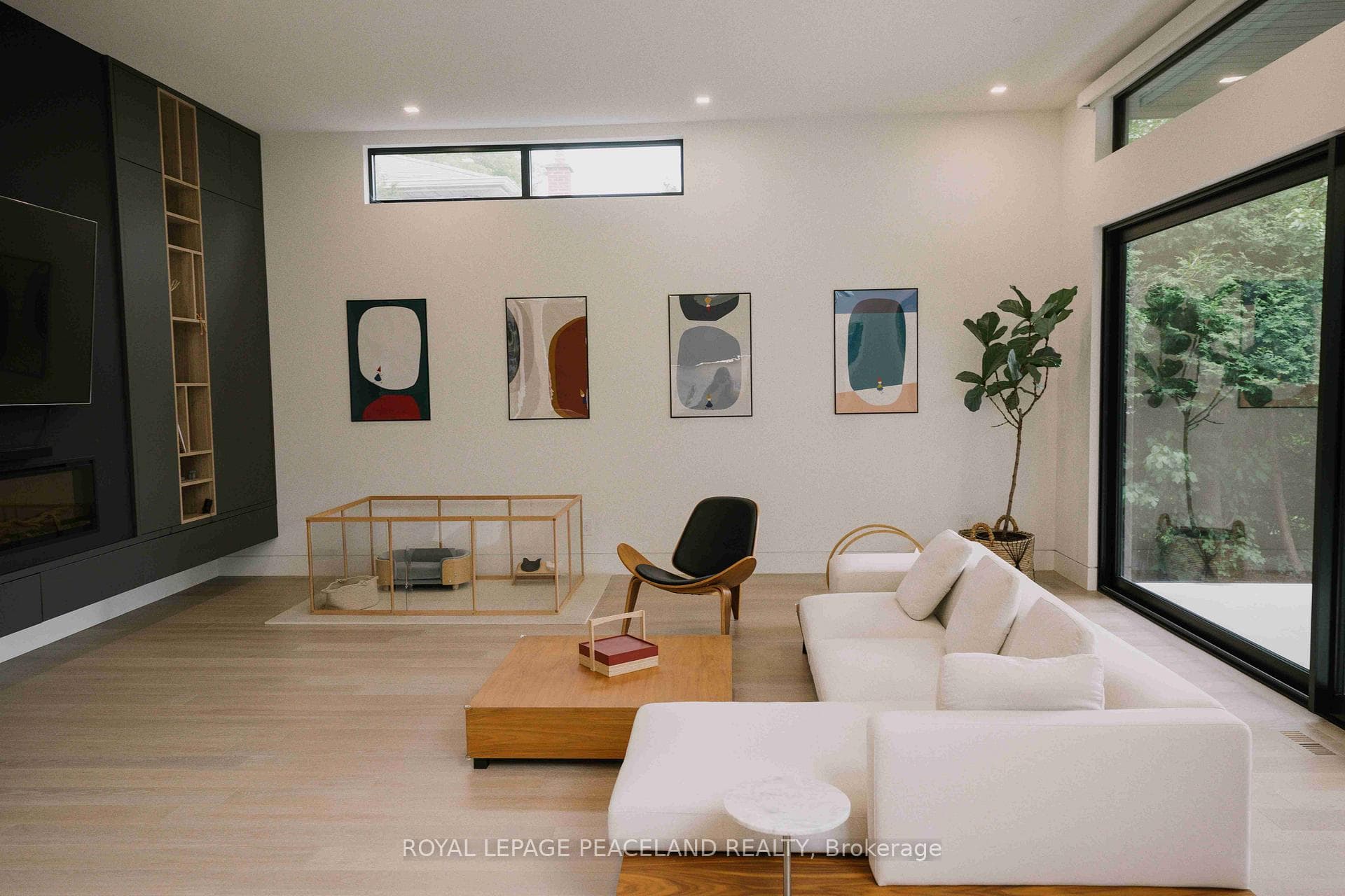 516 Trafford Crescent photo 7