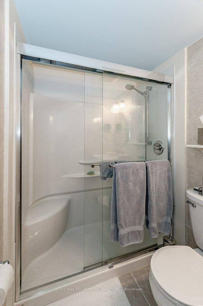 10 John Street Unit 405 photo 31