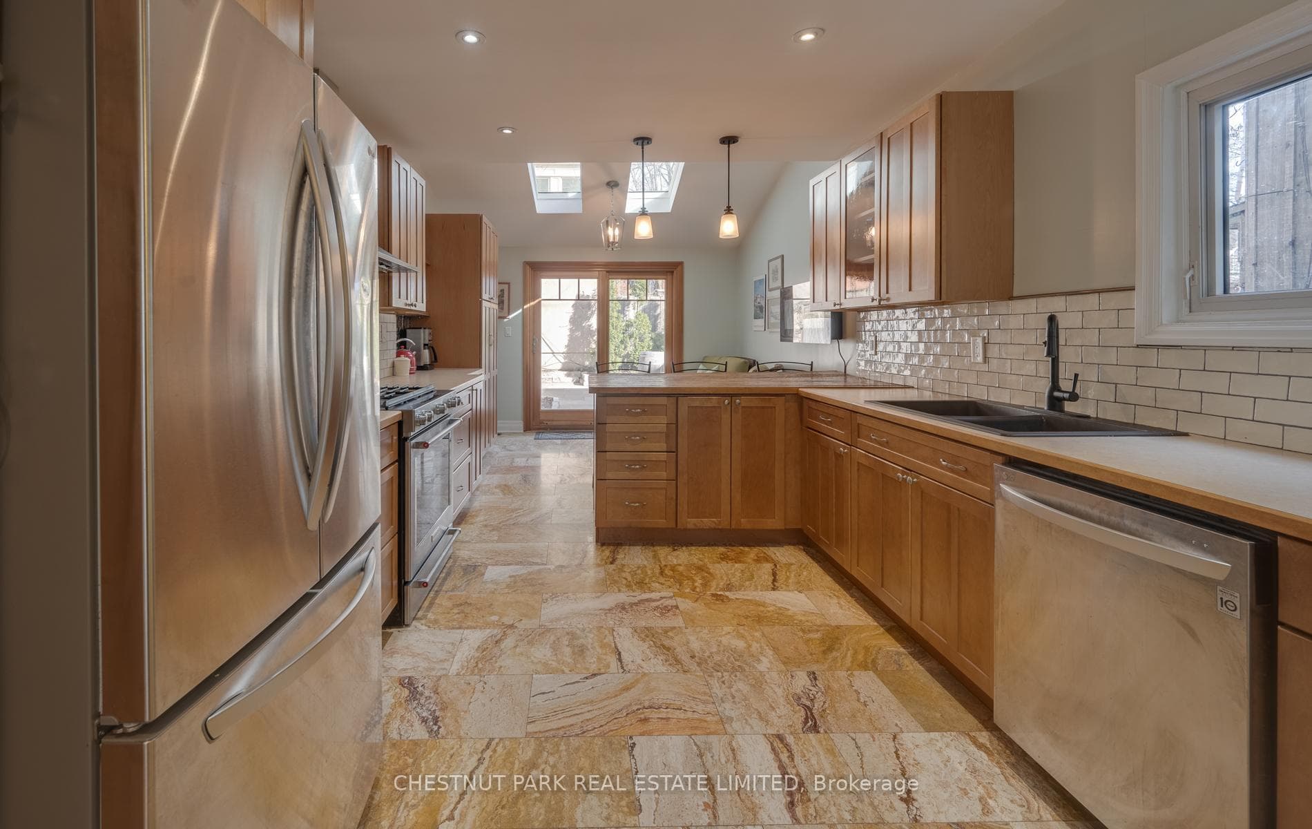 34 Salisbury Avenue photo 9