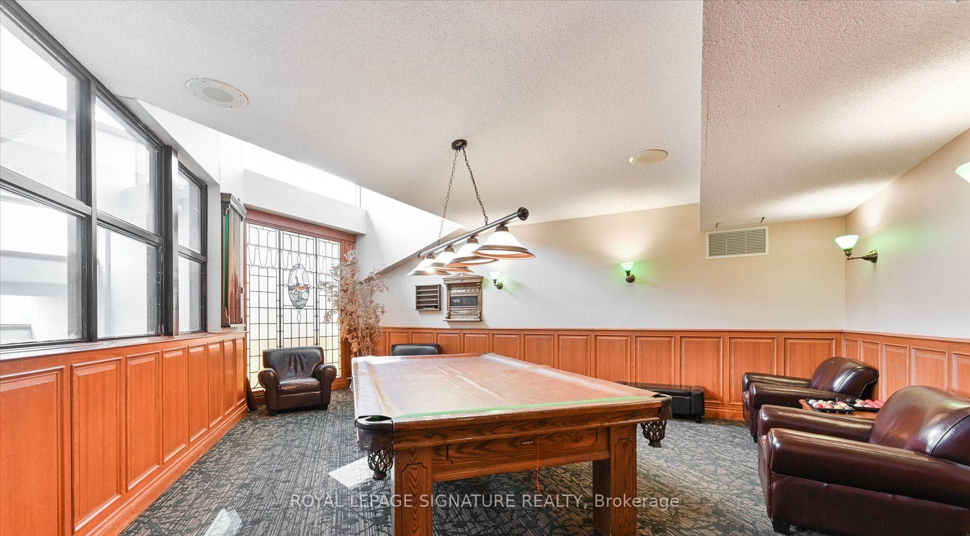 Billiards room