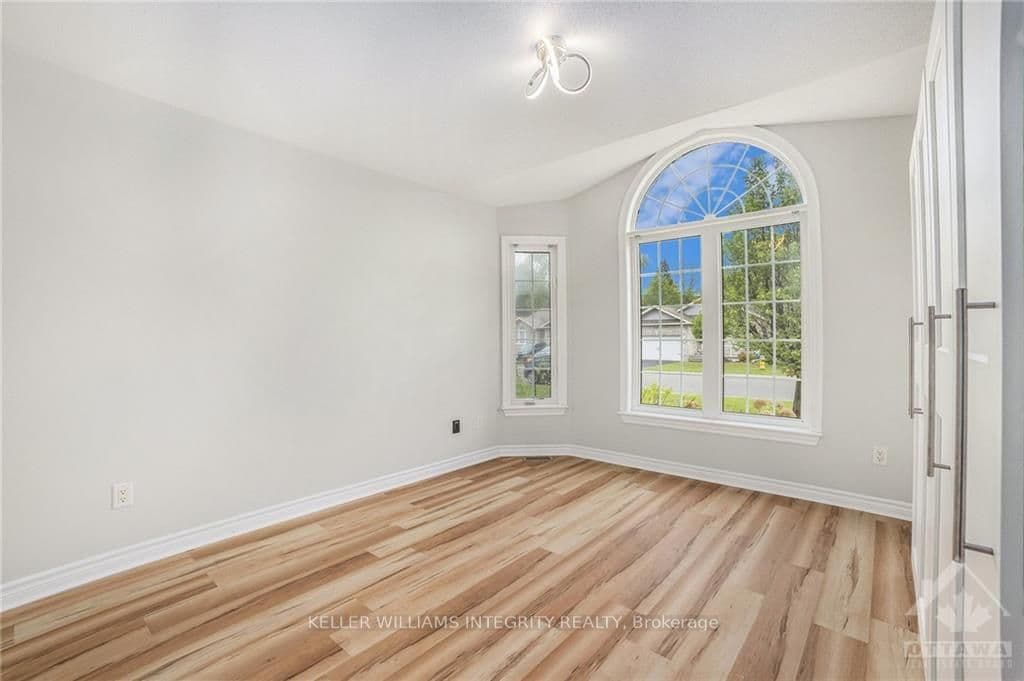 192 HAROLD Street photo 10