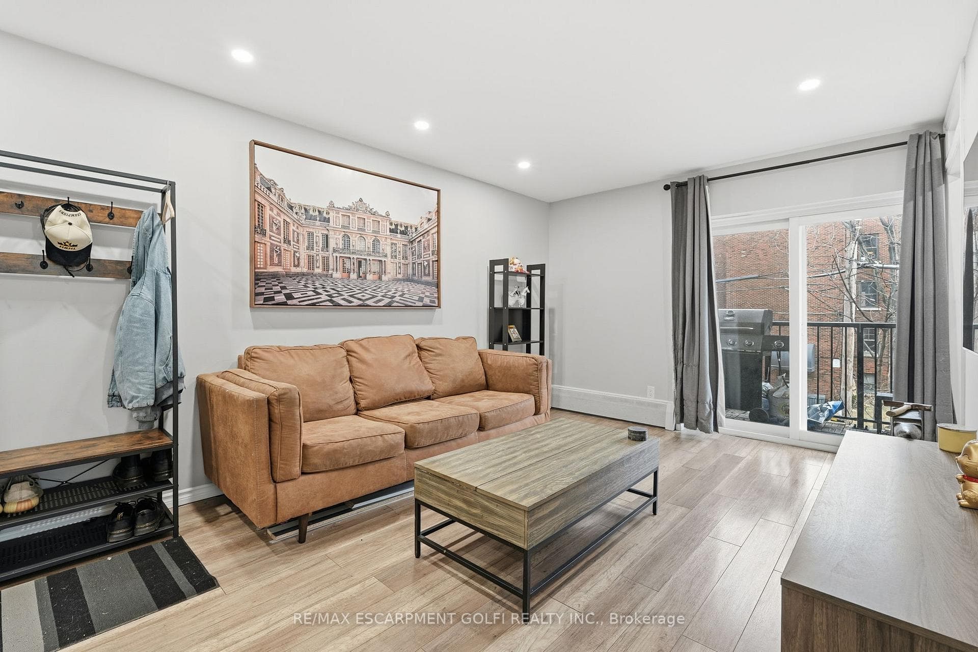 40 Robinson Street Unit 308 photo 5