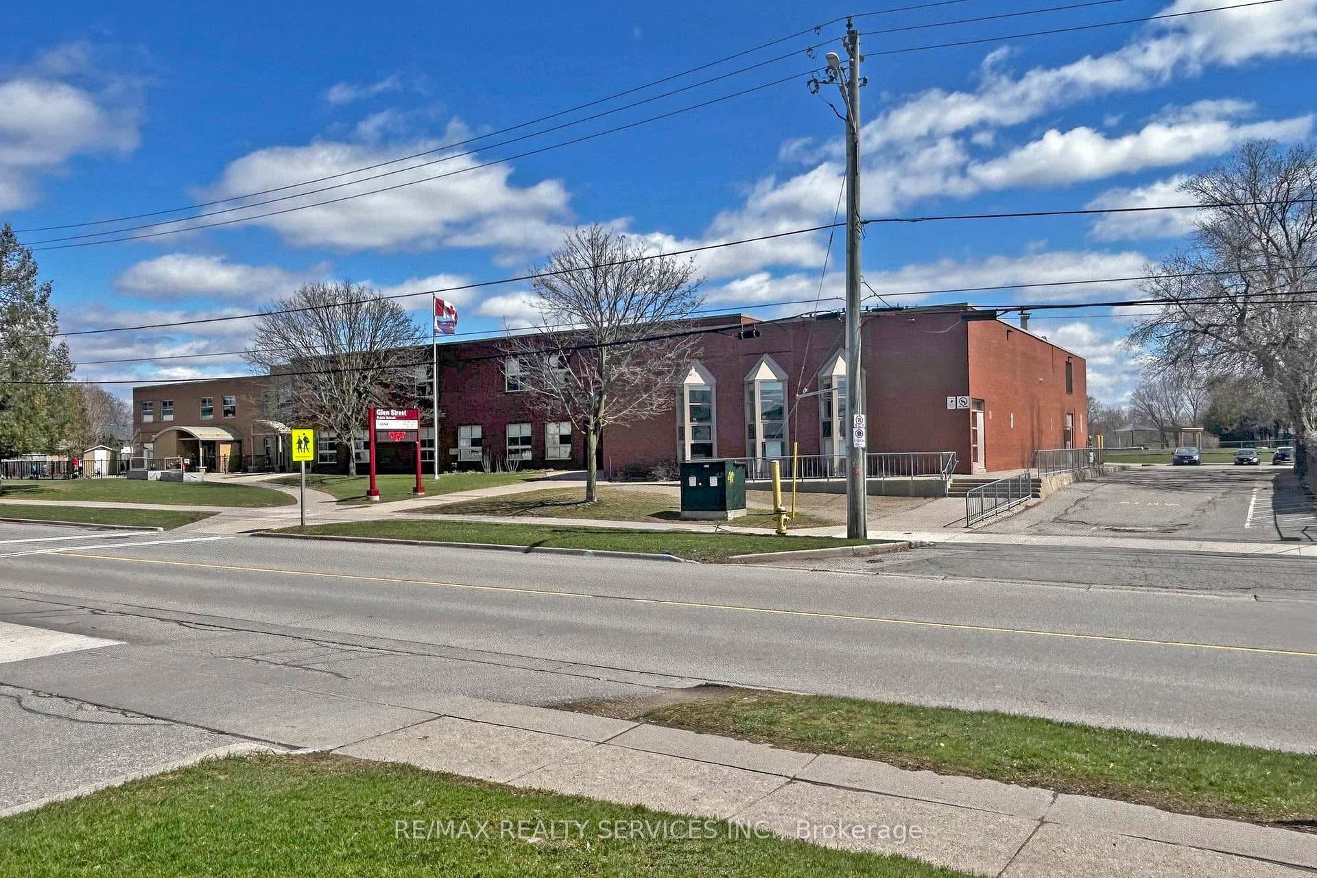 960 Glen Street Unit 37 photo 32