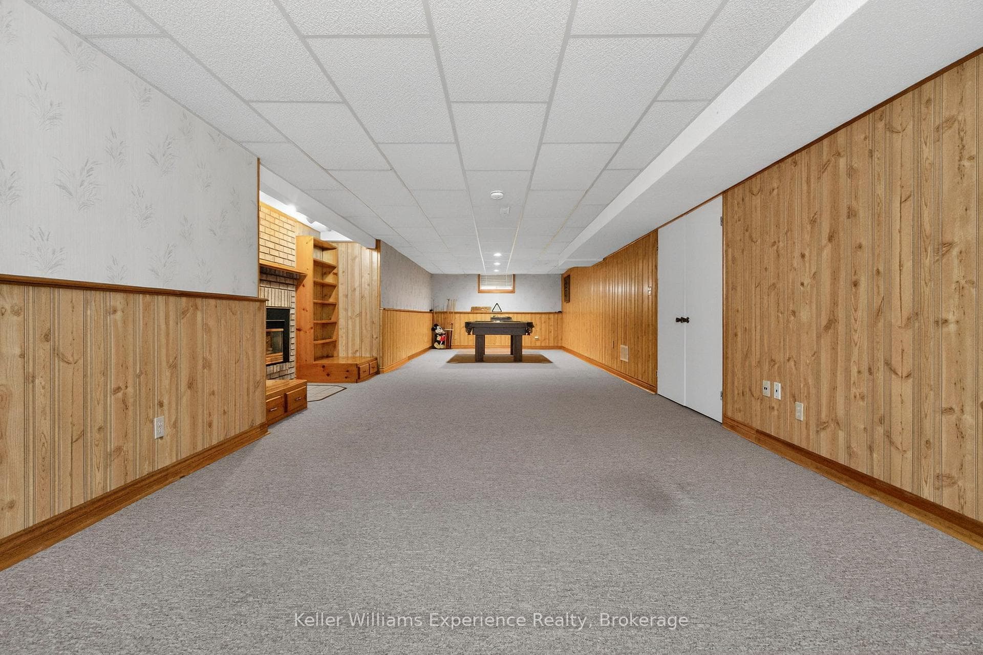 943 Playfair Road photo 34