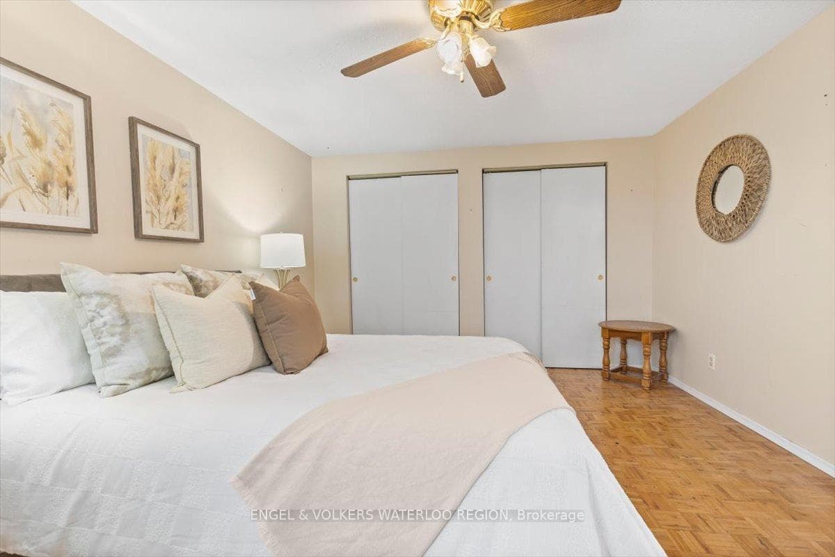 60 Elmsdale Drive Unit 19 photo 17