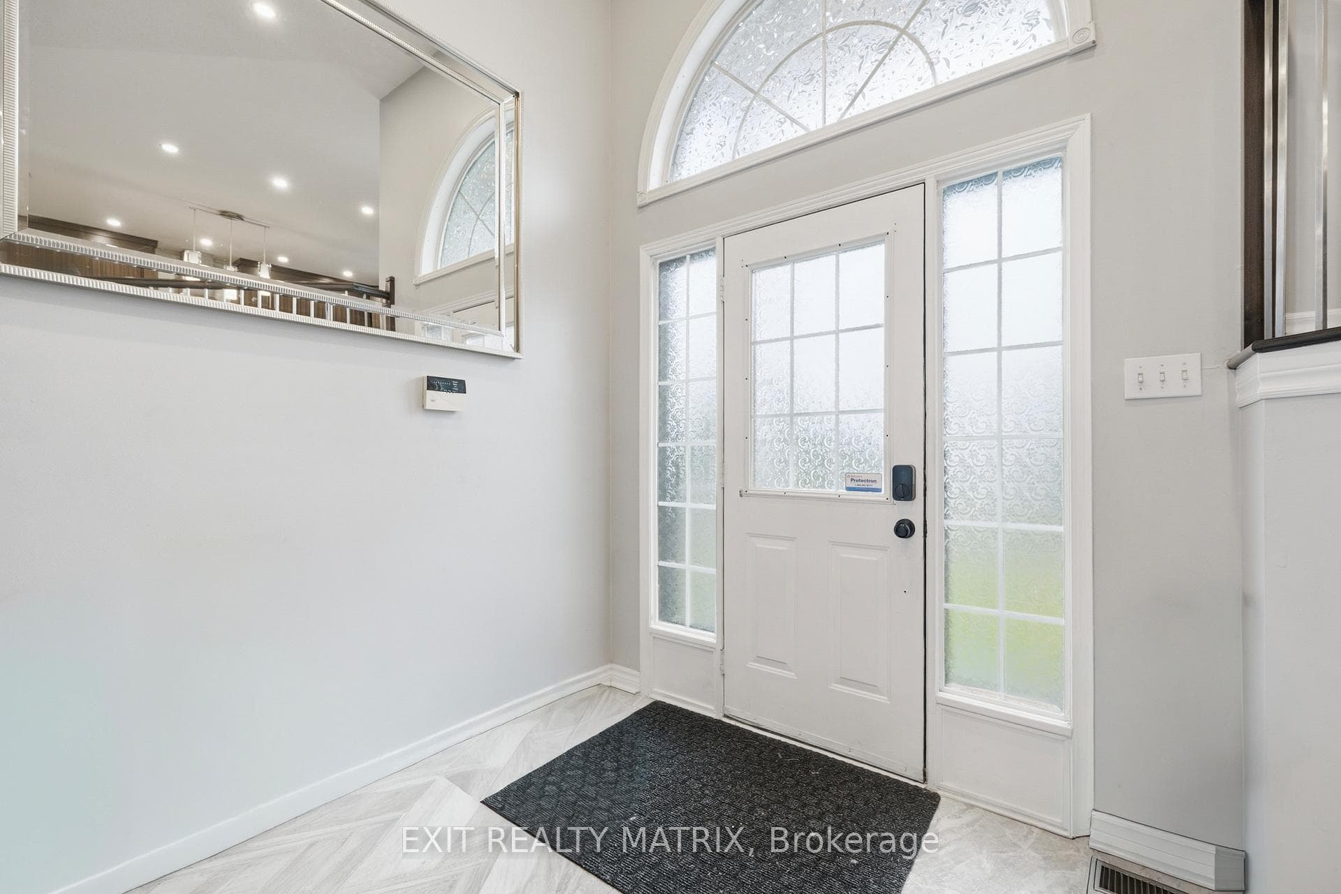 1511 Rumford Drive photo 3