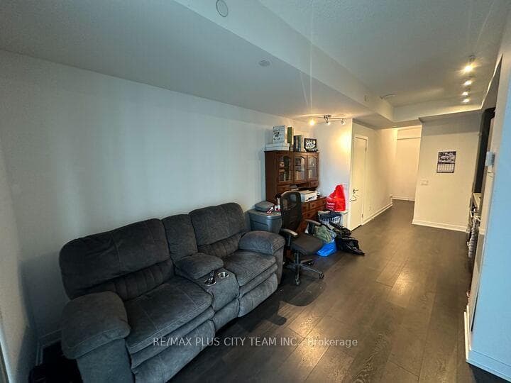 87 Peter Street Unit 1711 photo 5