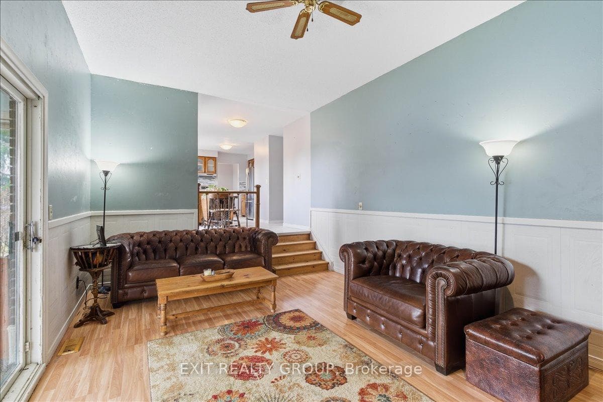 198 Chatterton Valley Crescent photo 22