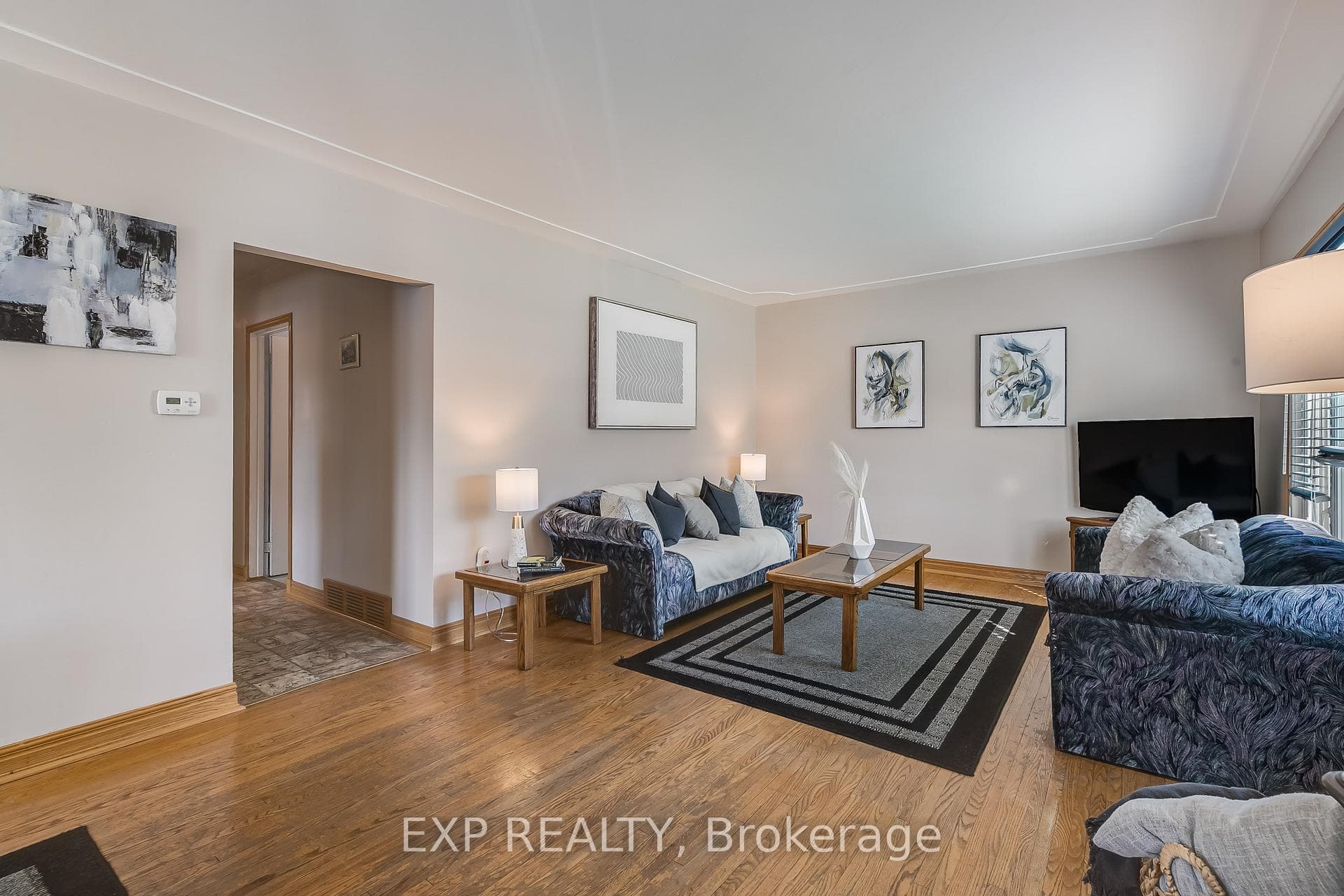 253 Ahrens Street photo 5