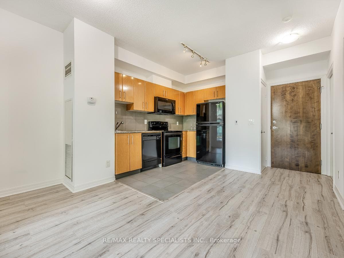16 Yonge Street Unit 313 photo 16