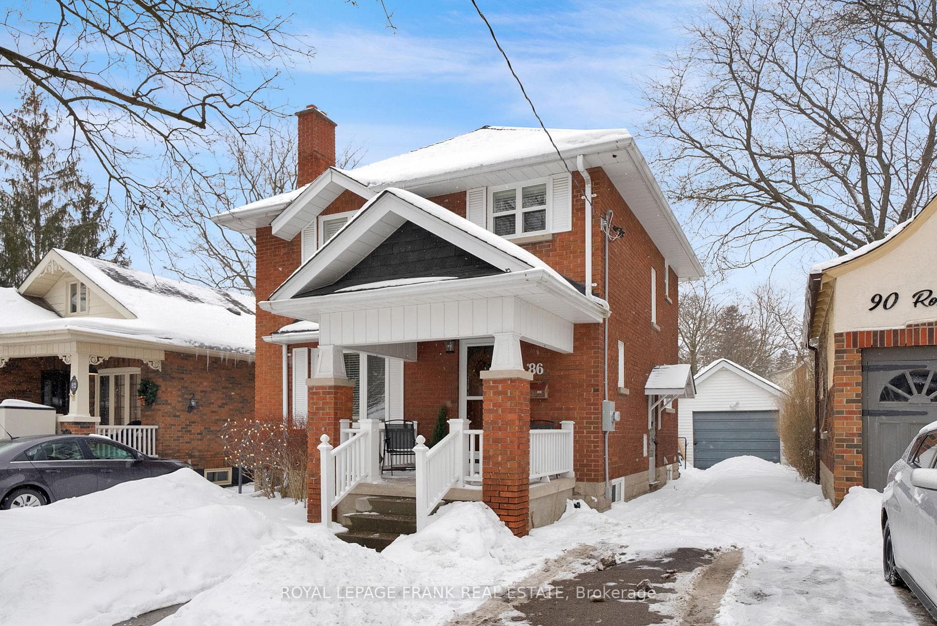 86 Roxborough Avenue photo 35