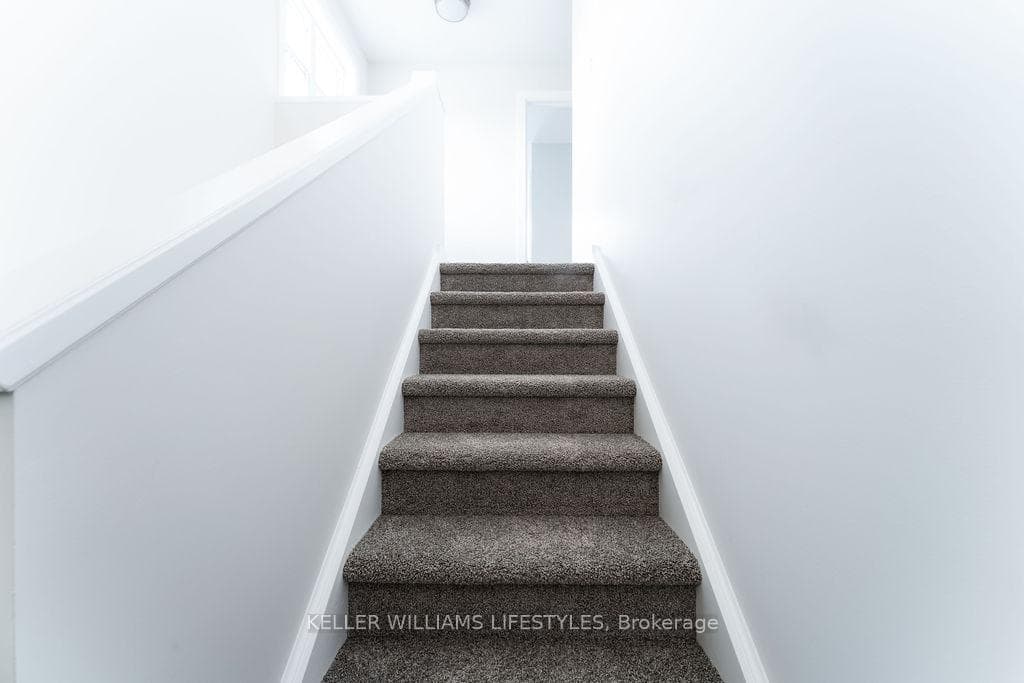 409 Breakwater Boulevard photo 30