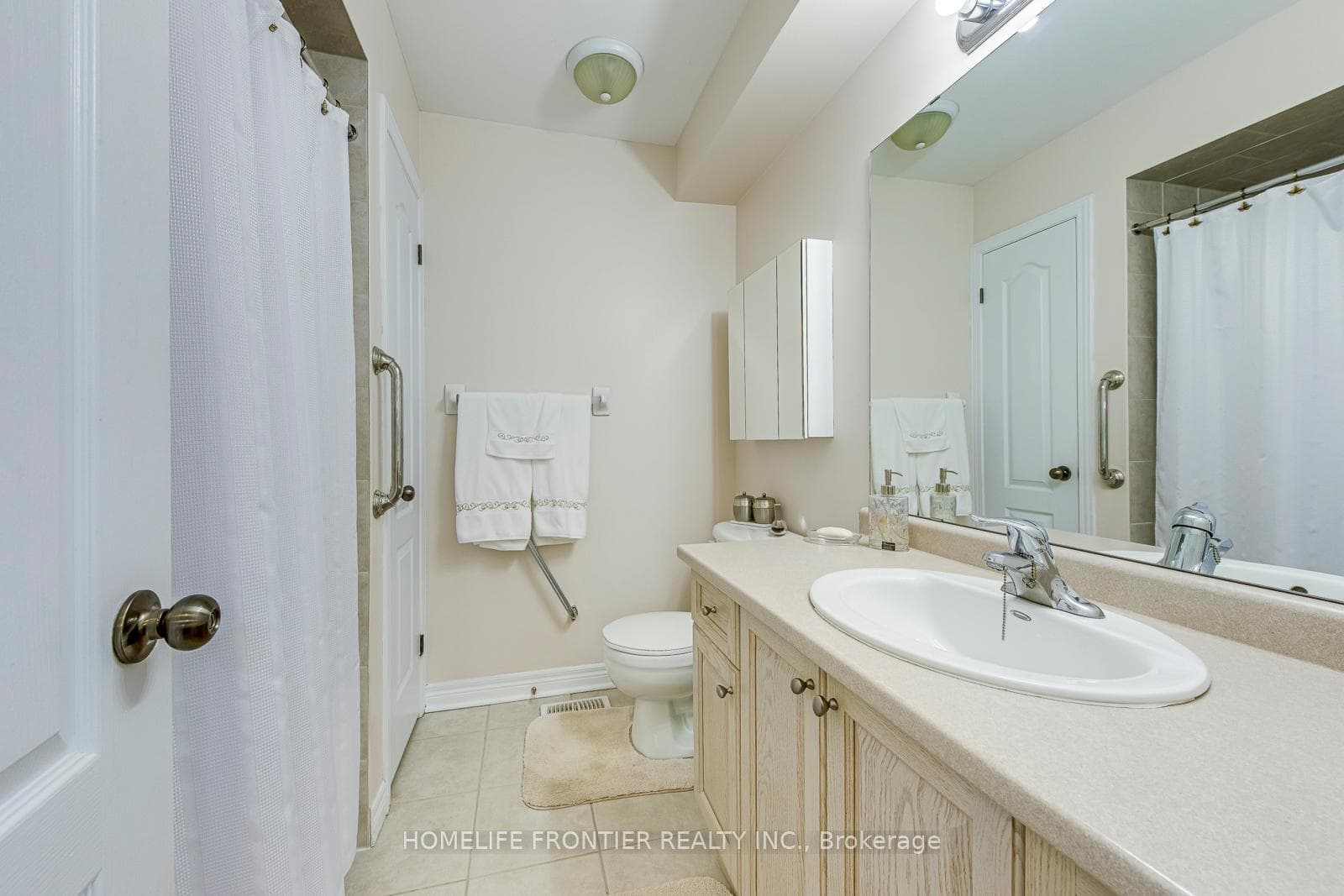 90 Oakhampton Trail Unit 16 photo 19
