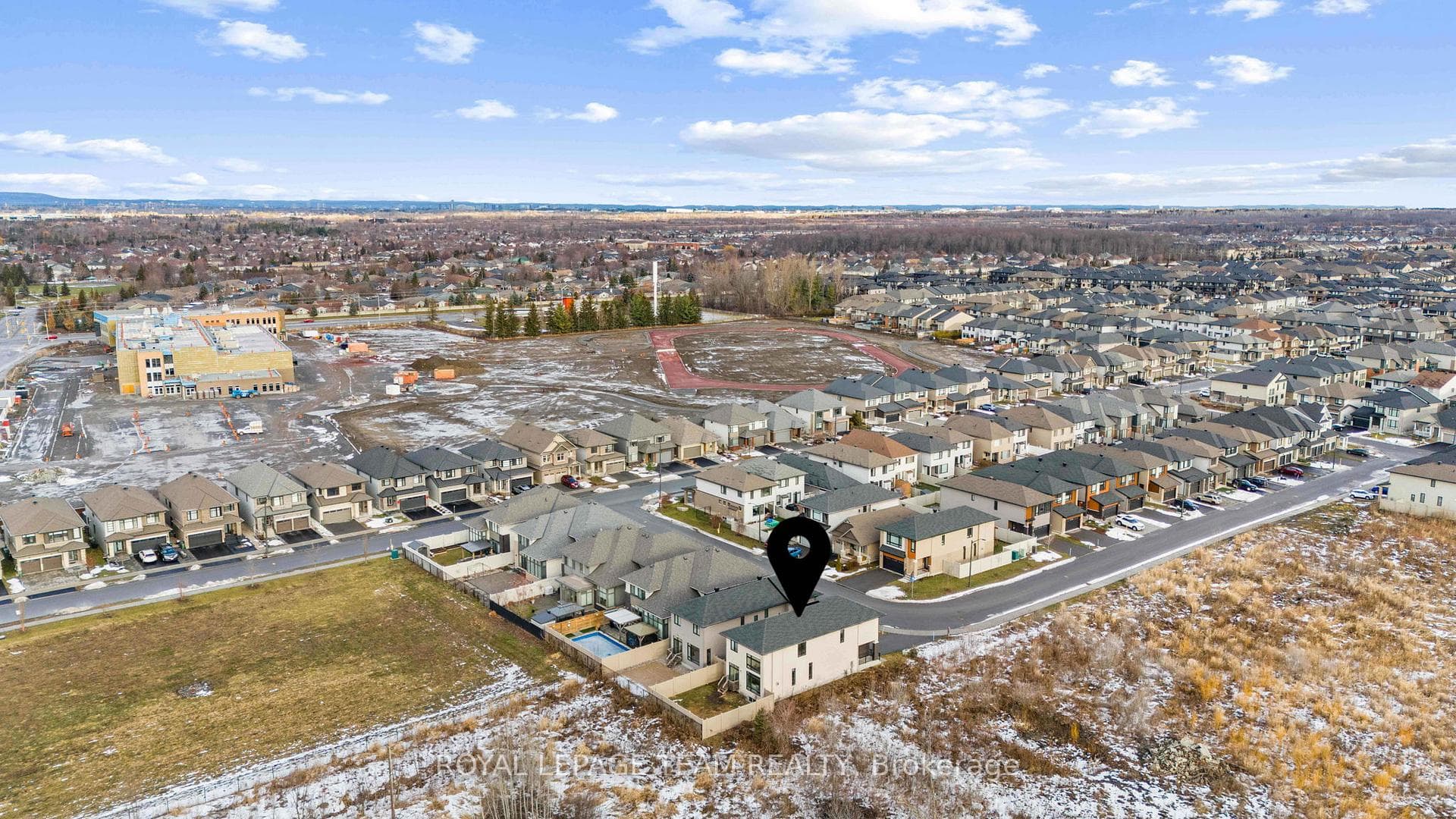 210 TAURUS Place photo 36