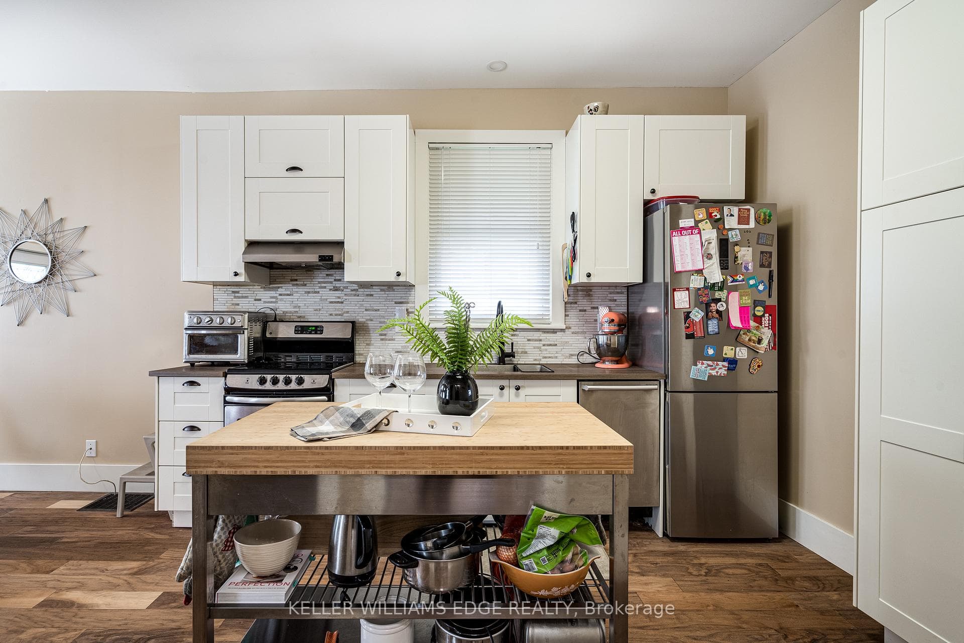 27 Munroe Street photo 15