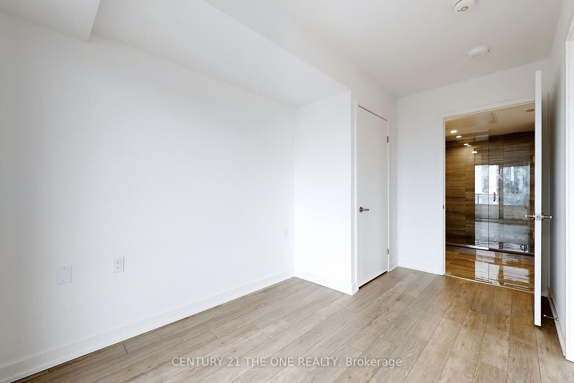 88 Queen Street Unit 2303 photo 14