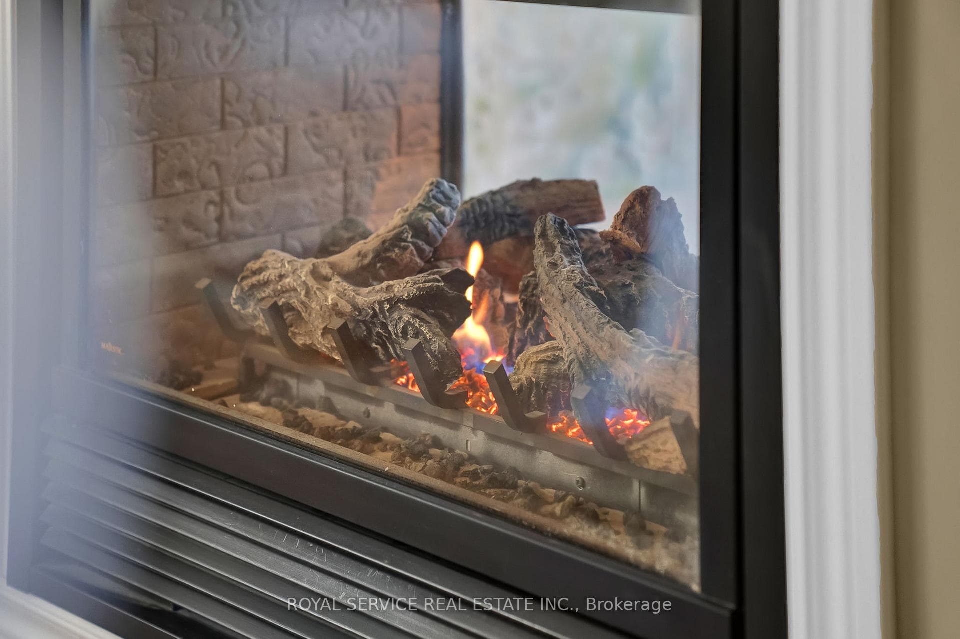 2 Sided Fireplace