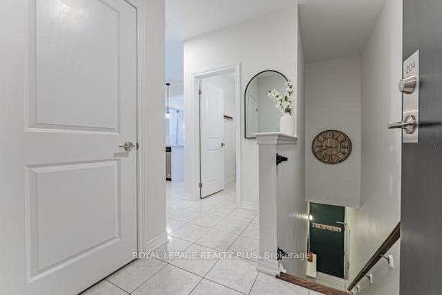 2338 Taunton Road Unit 204 photo 6