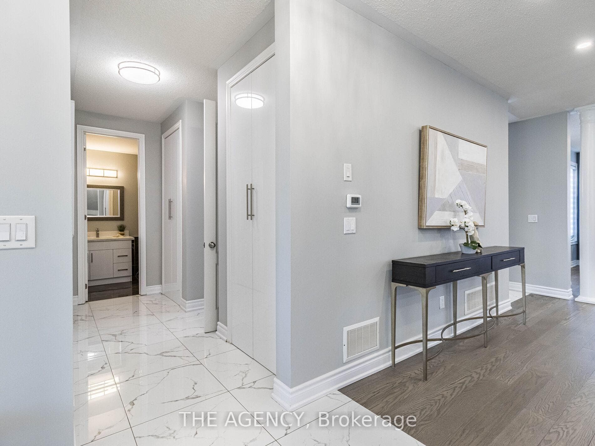 612 Serafini Crescent photo 4