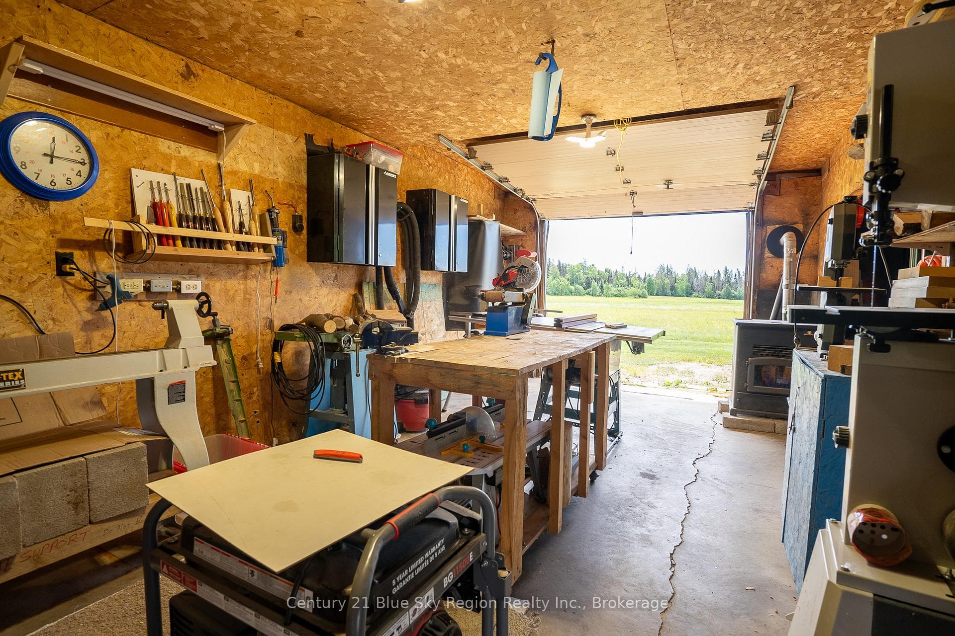 78 Papineau Road photo 36