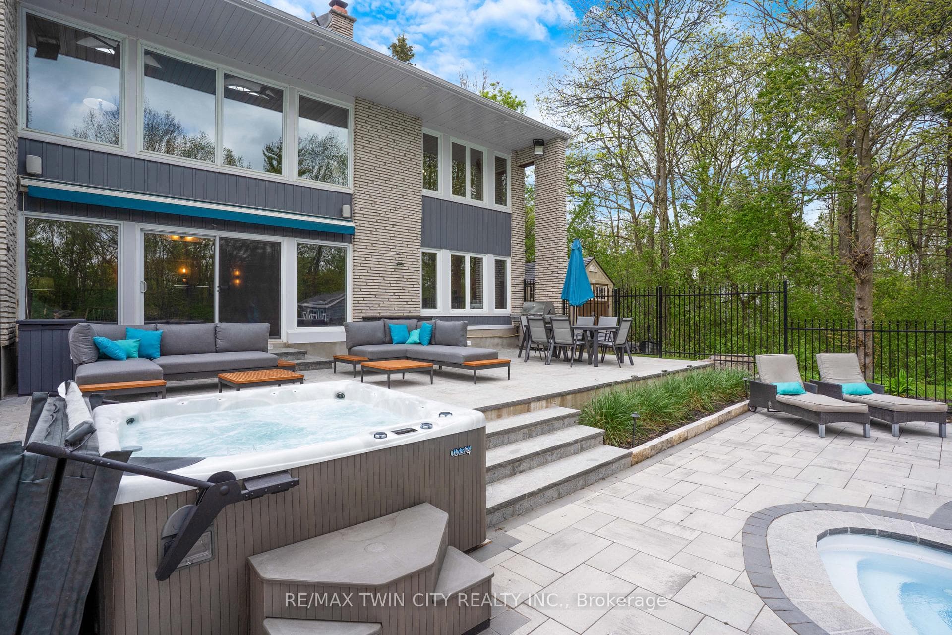 1279 Maple Manor Road photo 45