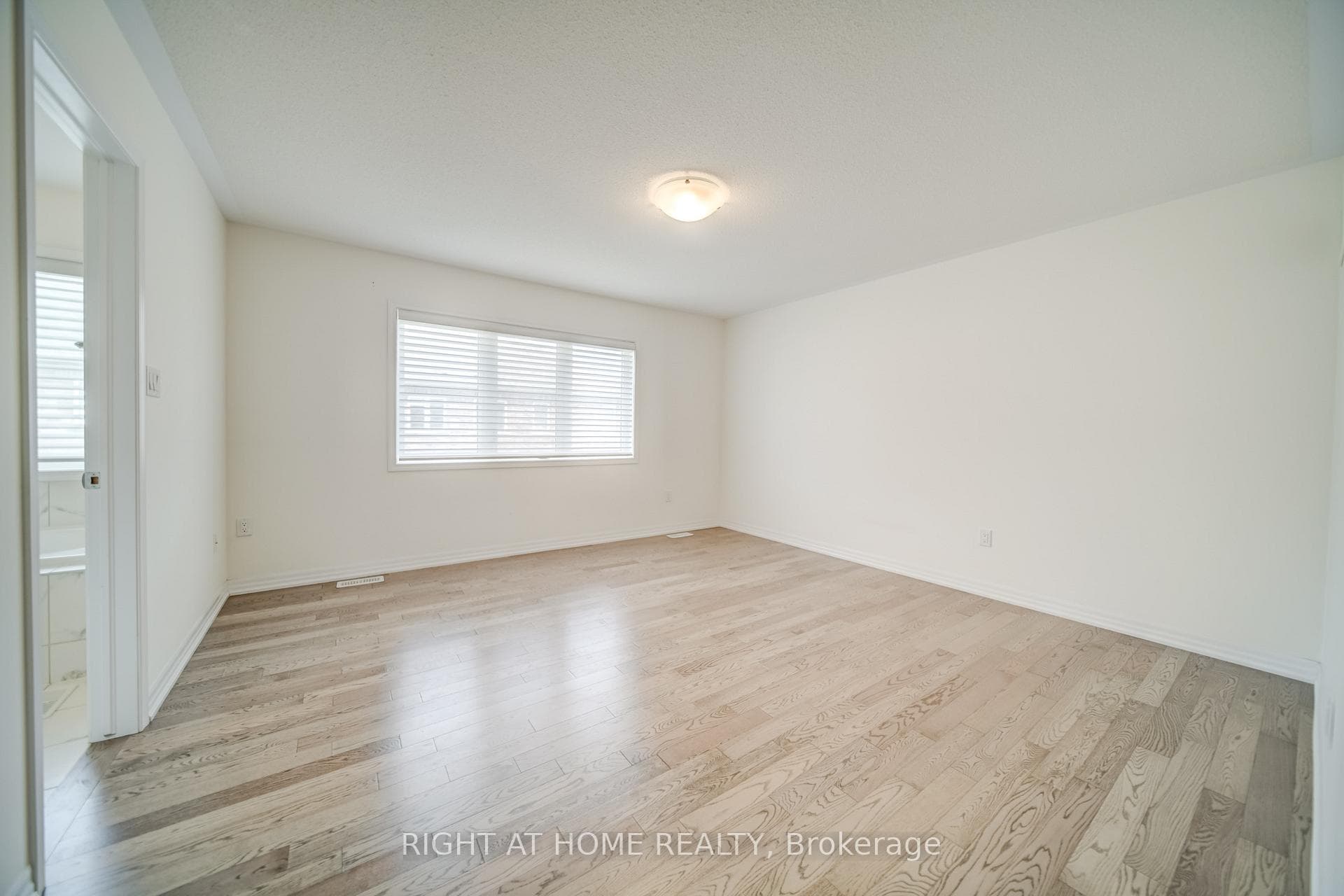 107 Orchardcroft Road photo 13