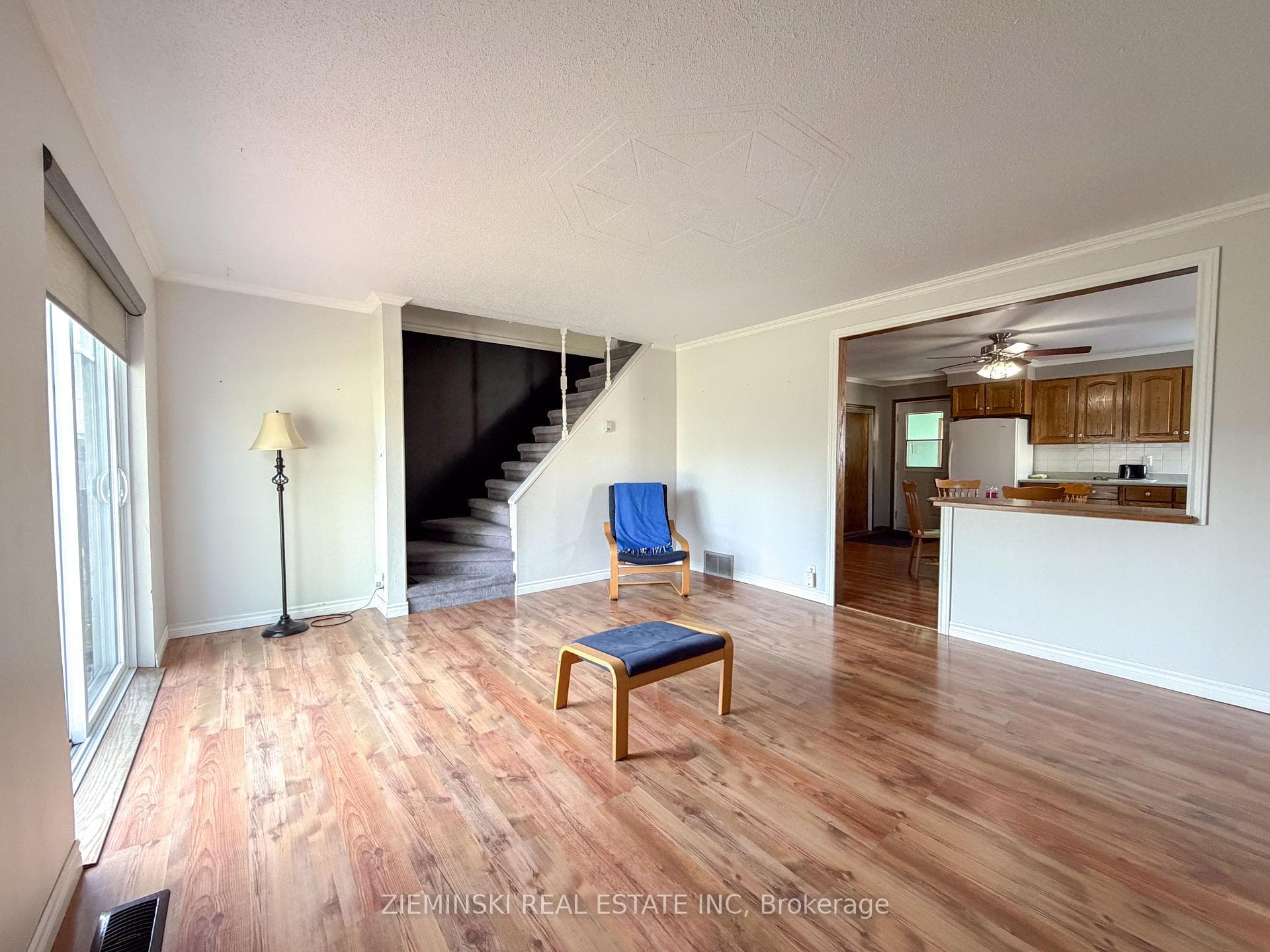 508 Marion Street photo 10