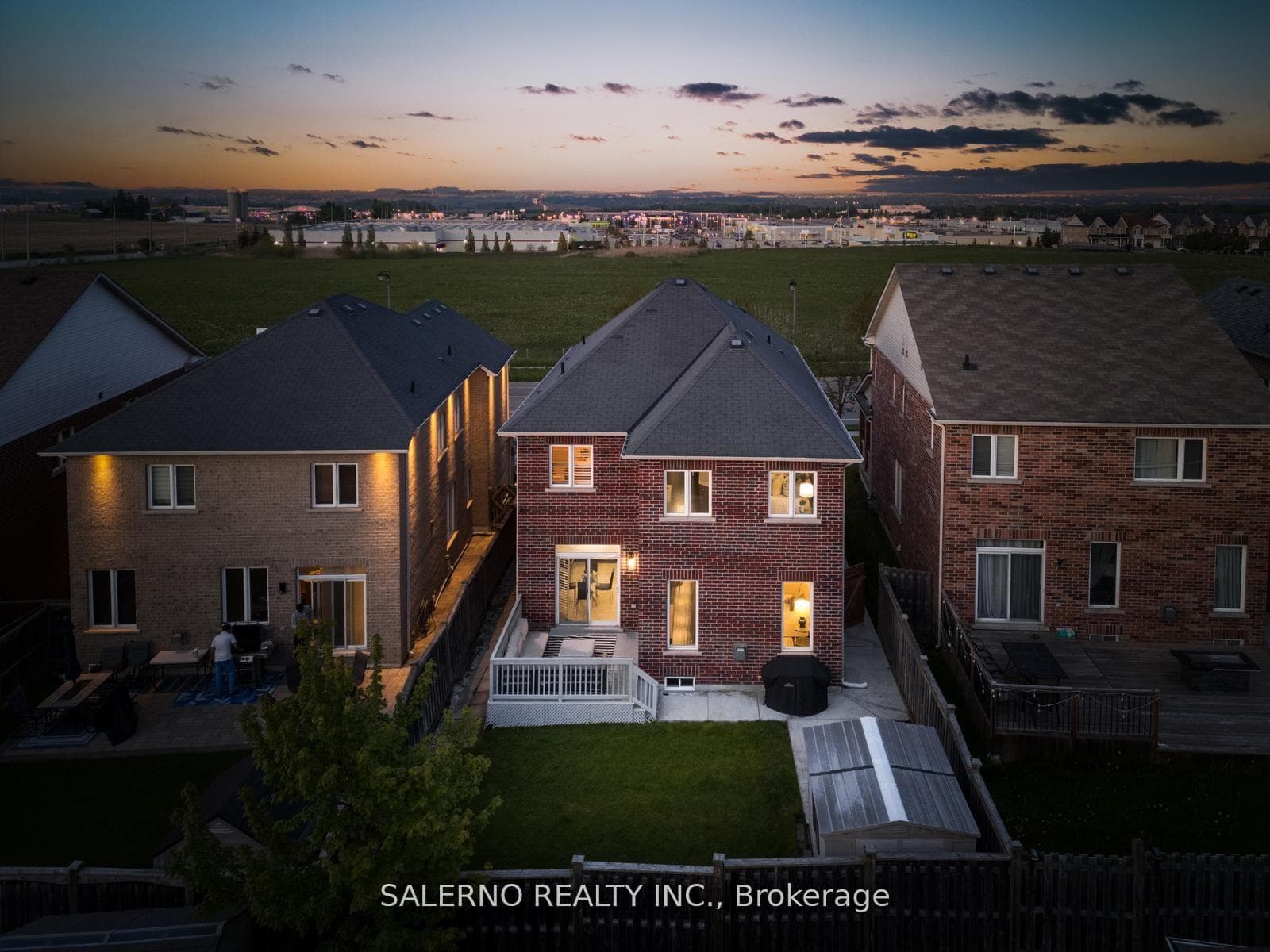 547 Woodspring Avenue photo 40