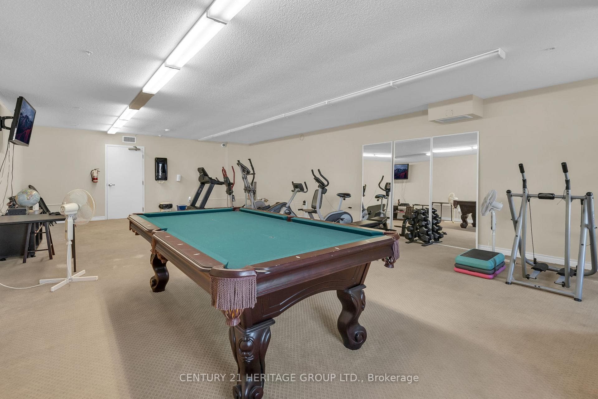 112 Simcoe Road Unit 214 photo 29