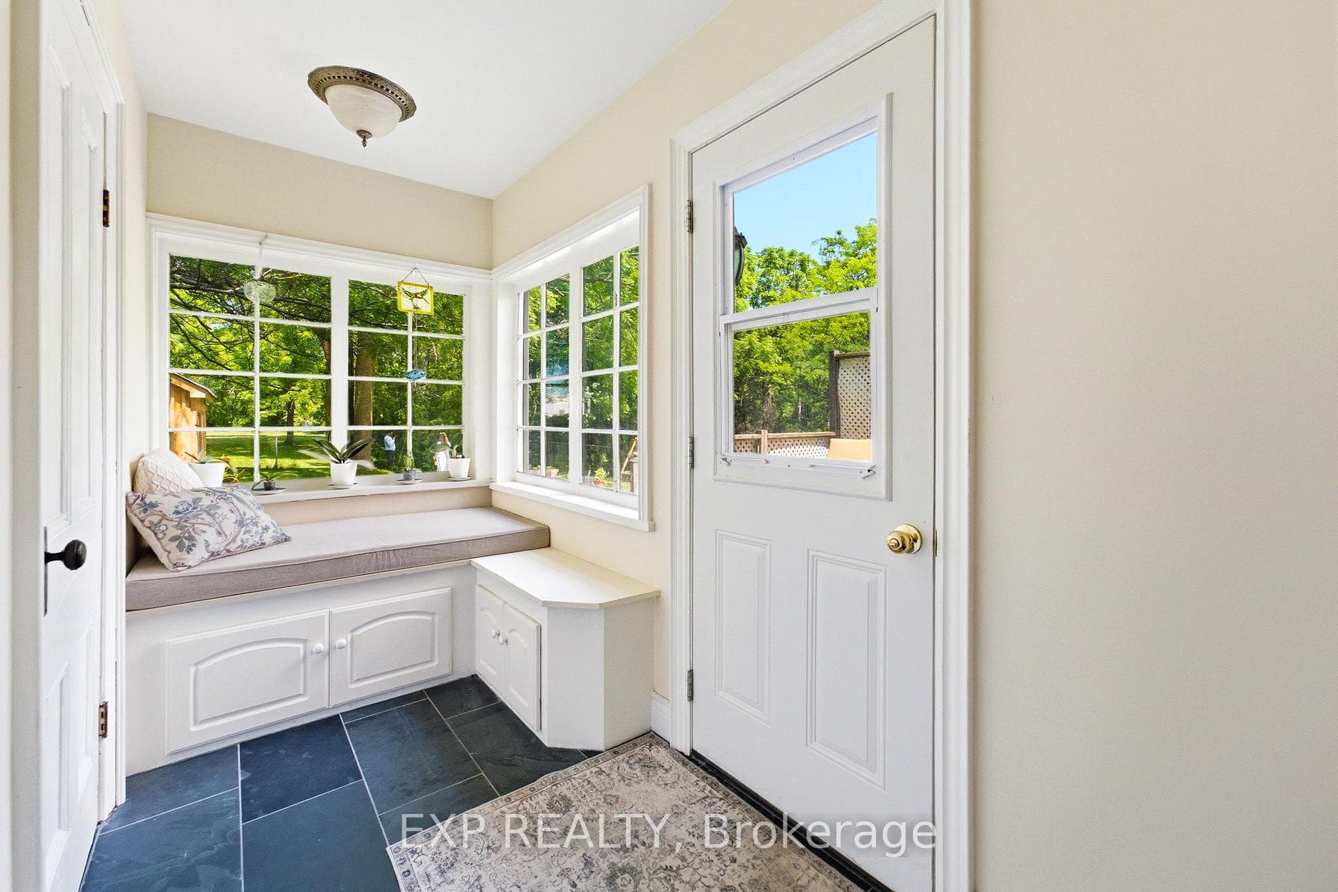 145 High Street photo 22