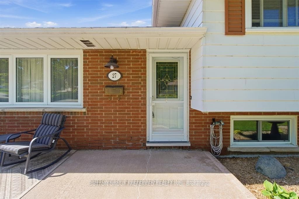 27 Stormont Drive photo 6