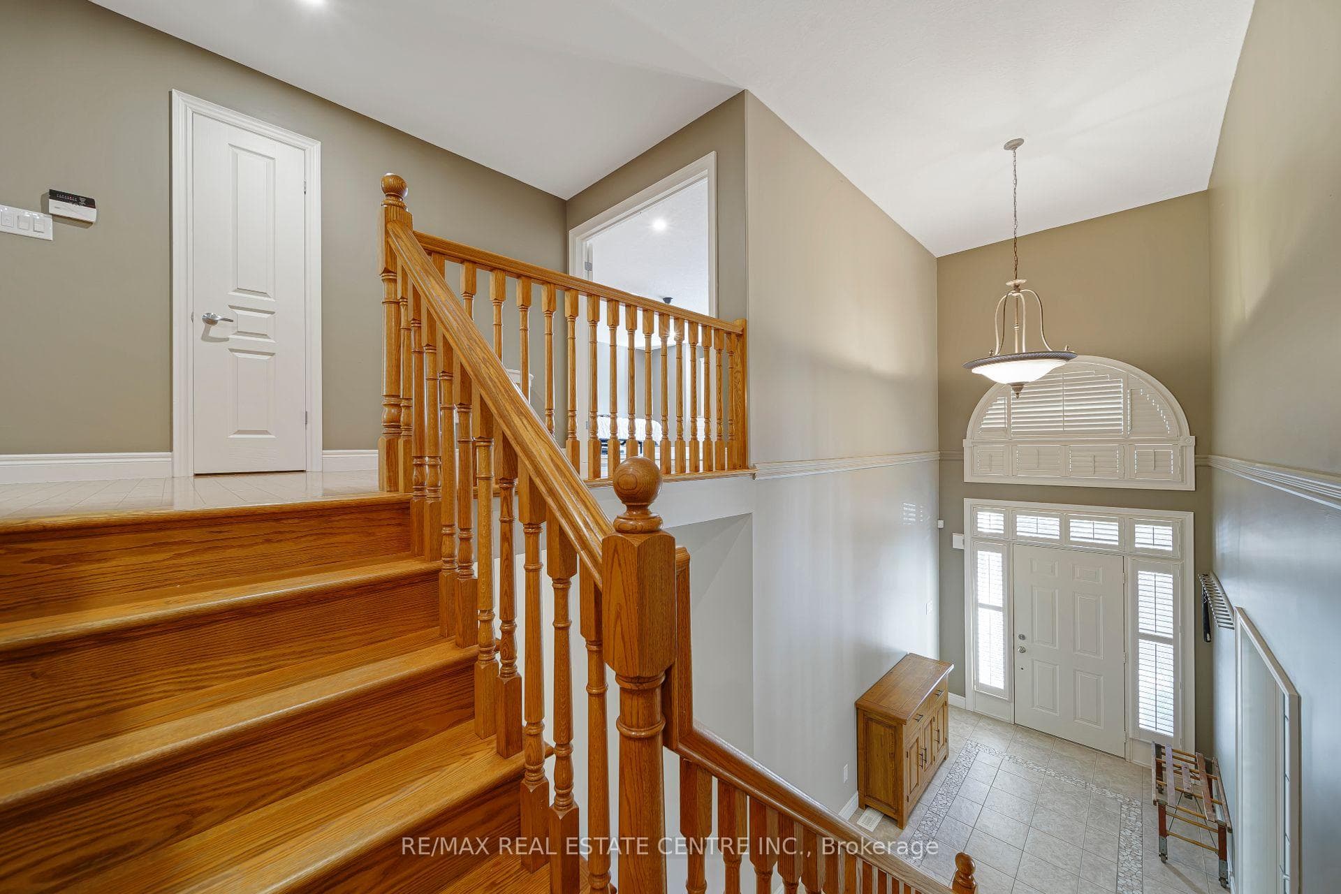 112 Dirksen Court photo 20
