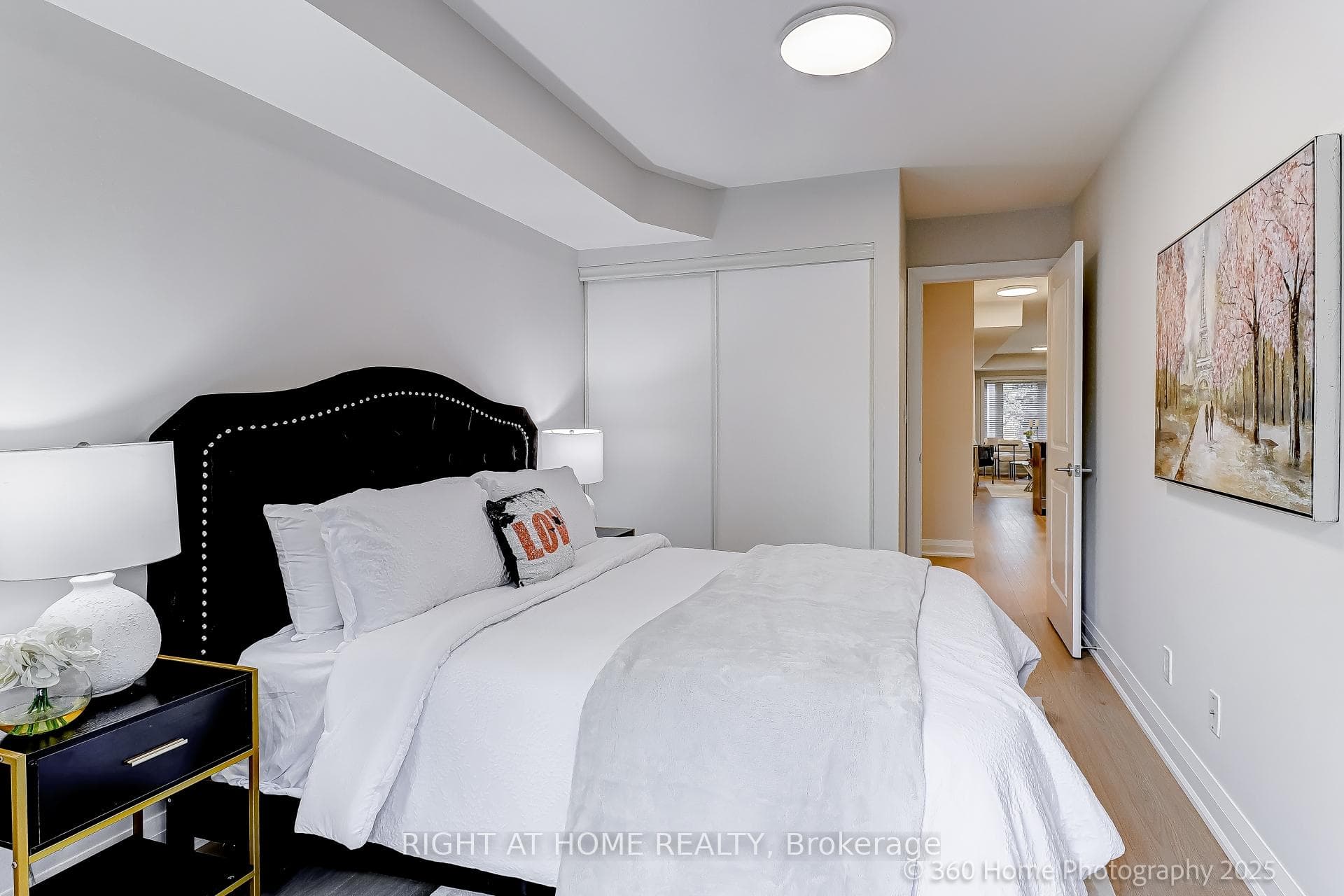 318 John Street Unit 256 photo 13