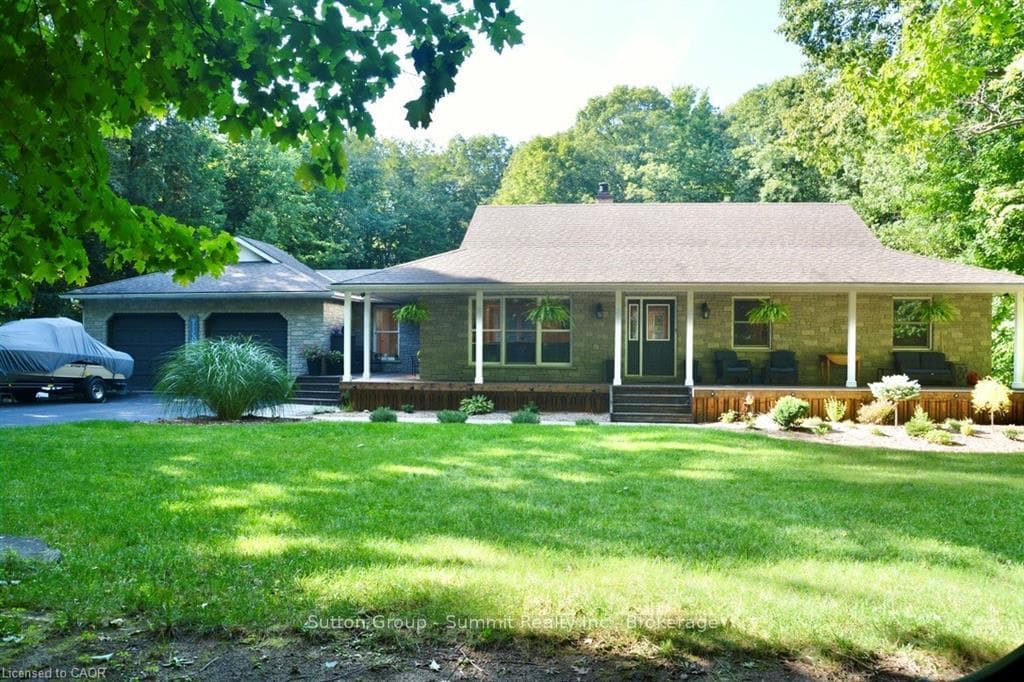 79 KINGFISHER Crescent photo 3