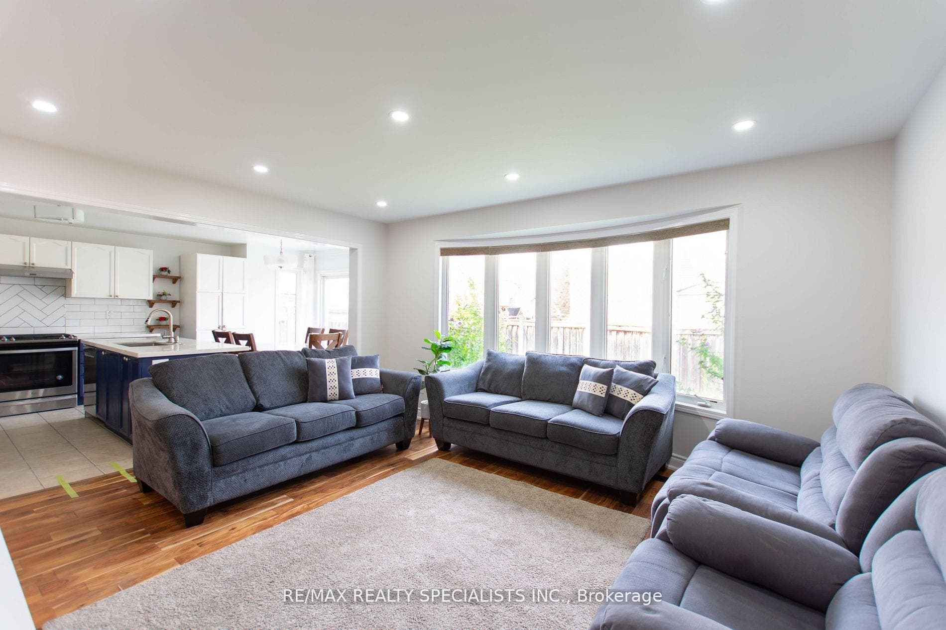 929 Philbrook Drive photo 10