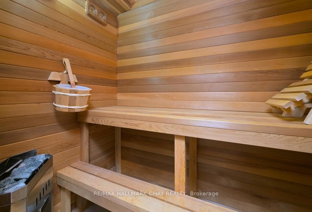 36 Moore Avenue photo 26