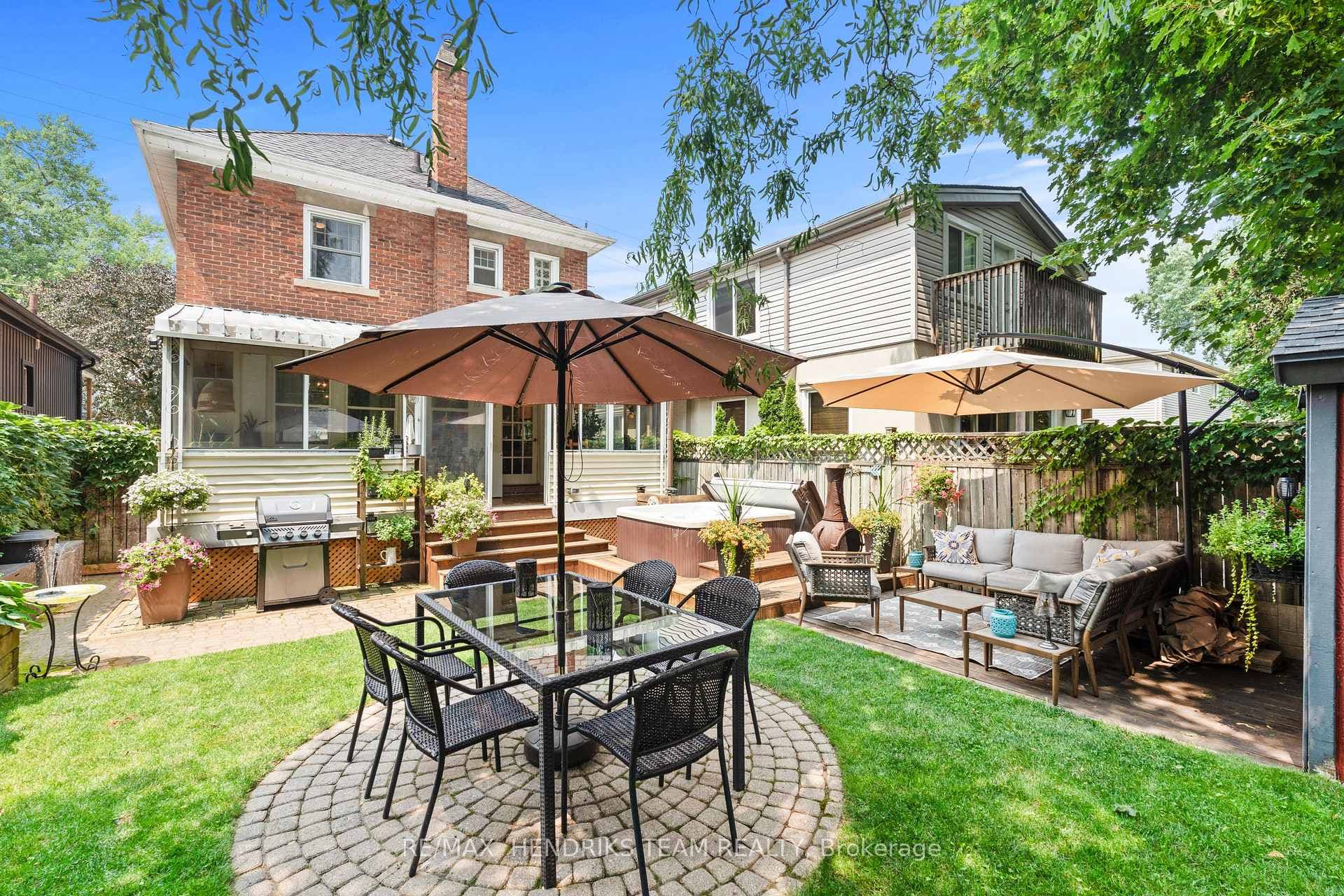 150 York Street photo 42