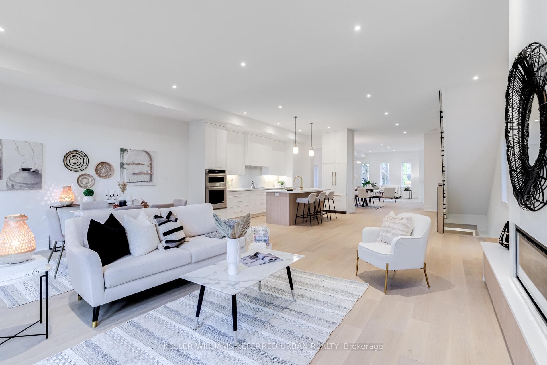 43 Benson Avenue photo 22