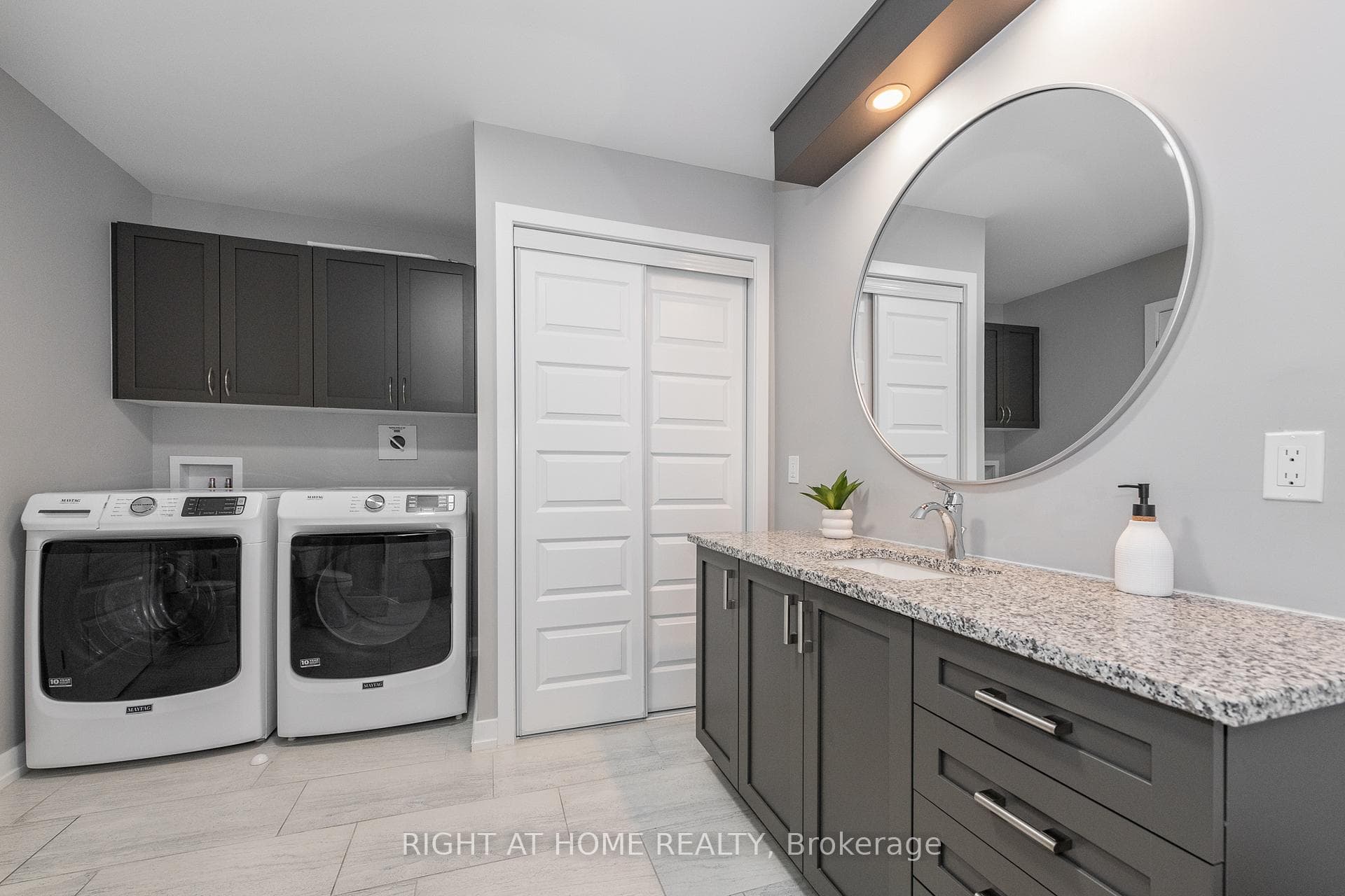 308 Masters Lane Unit 296 photo 27