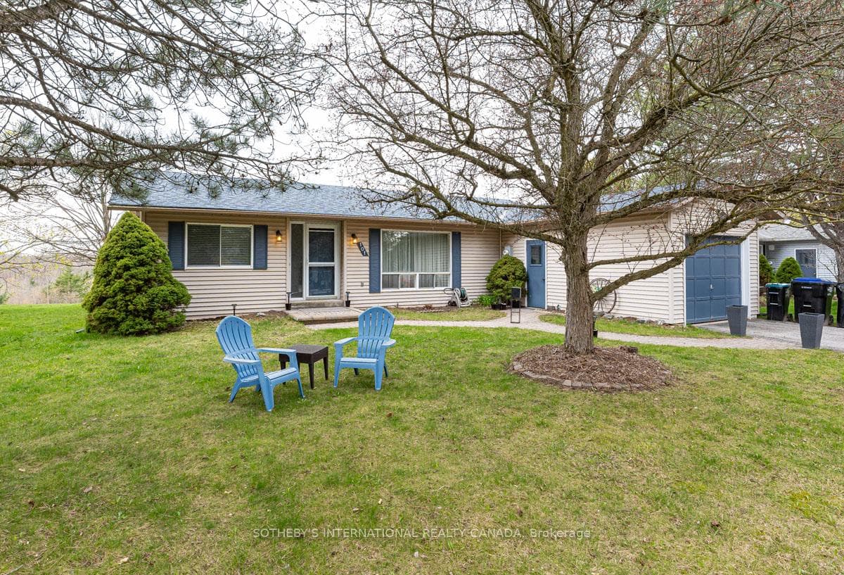 101 Tecumseth Pines Drive photo 2