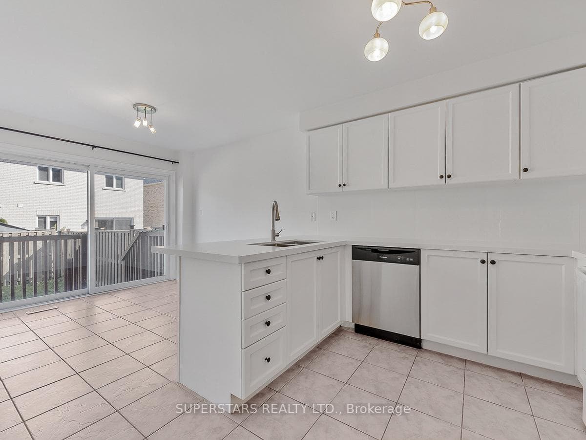 43 Cathmar Drive photo 8