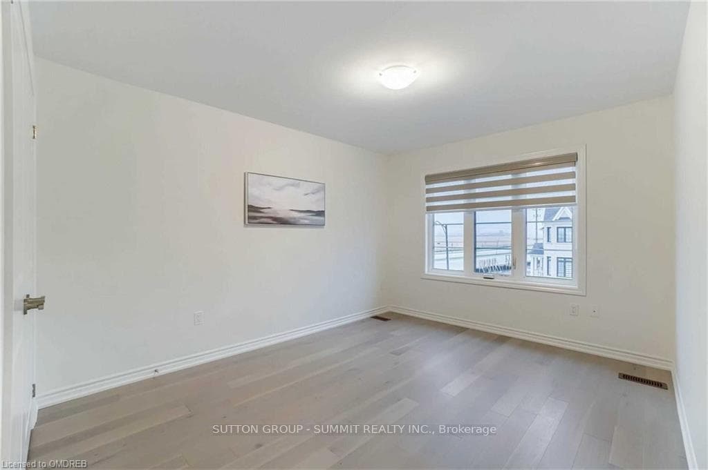 492 Bergamot Avenue photo 17