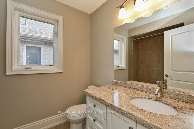 2430 Whistling Springs Crescent photo 23