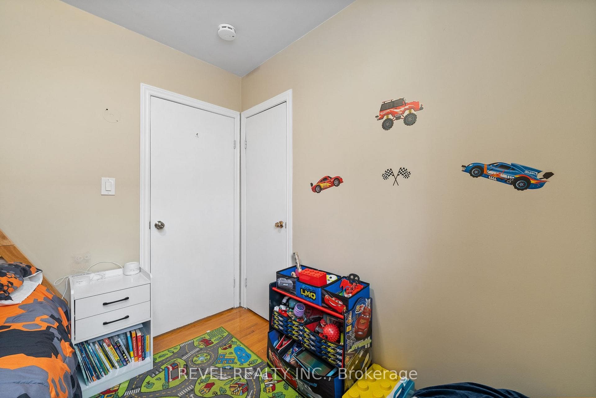 110 Glendale Road photo 15