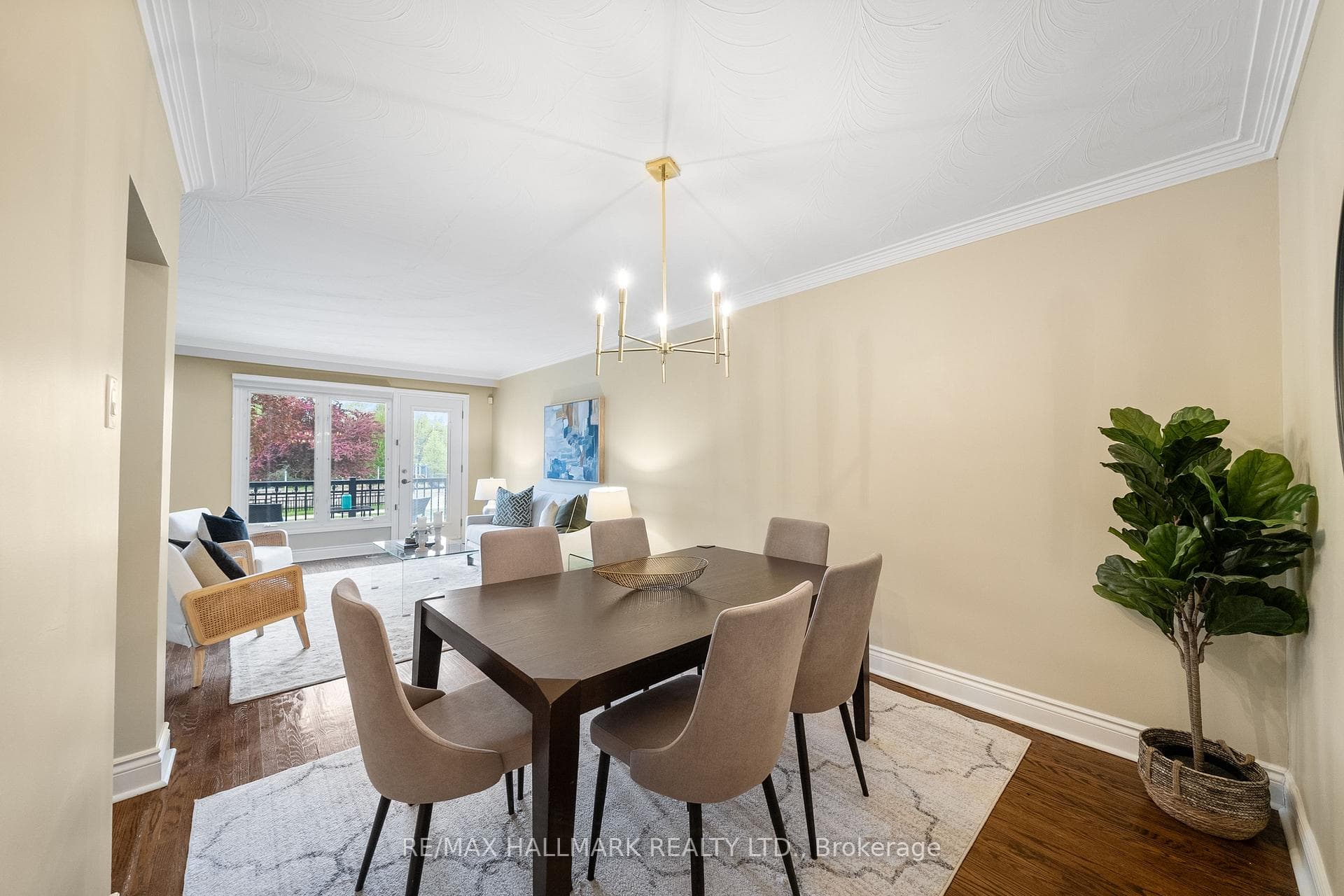 99 Pineway Boulevard photo 7
