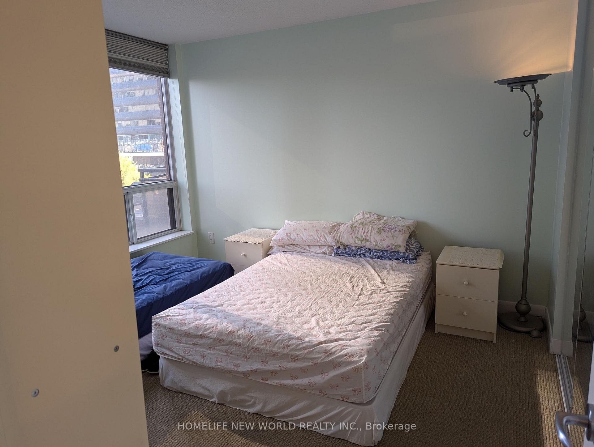 33 Sheppard Avenue Unit 405 photo 16