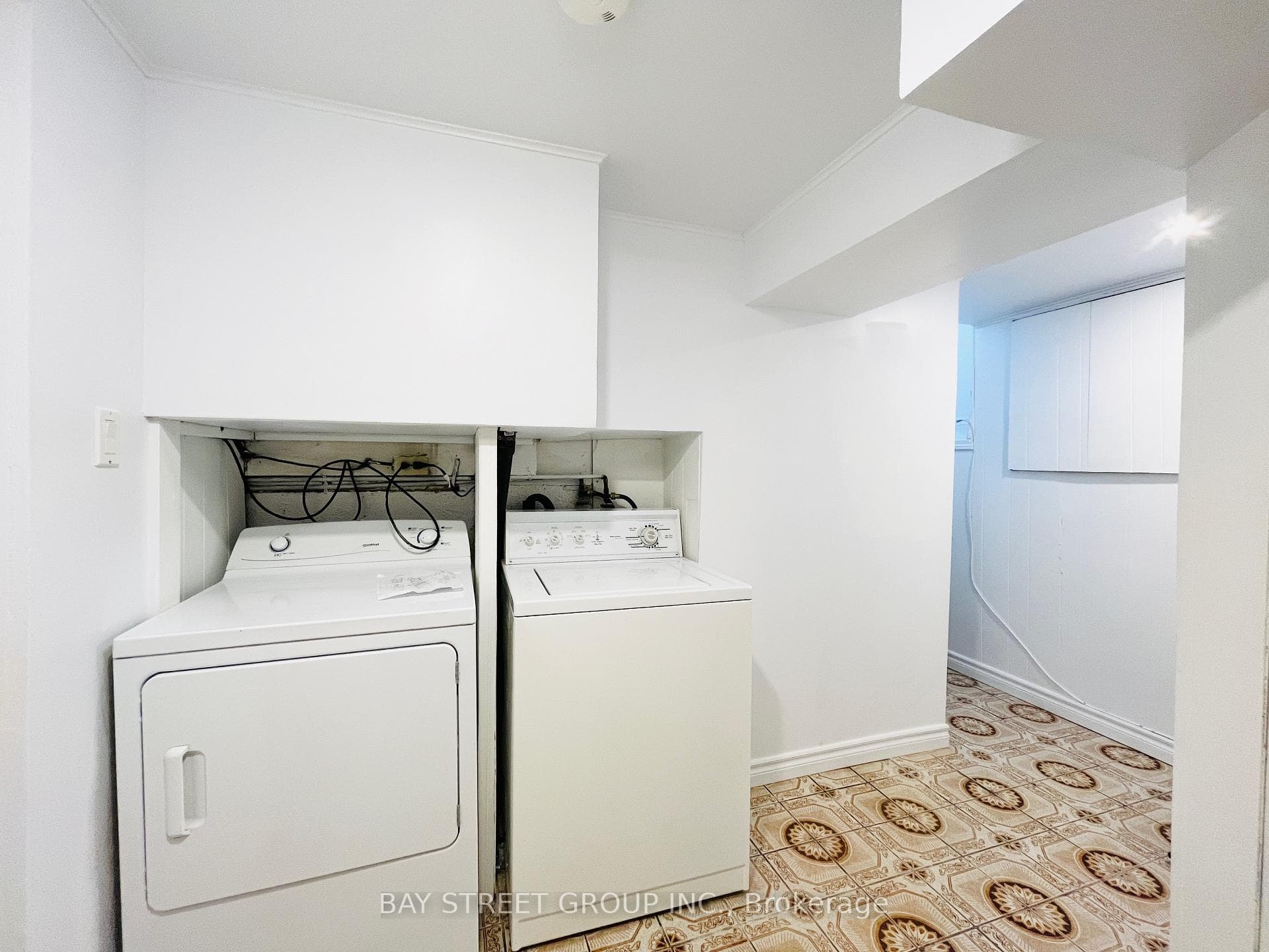 28 Sandrift Square Unit Bsmt photo 6