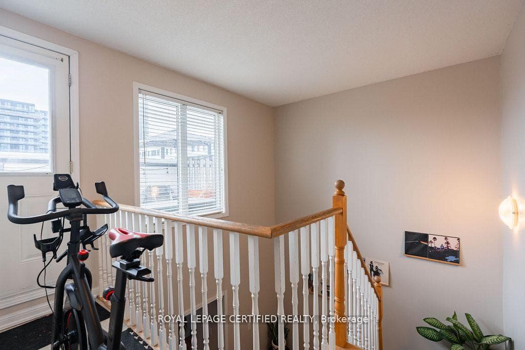 22 Laidlaw Street Unit 1222 photo 16