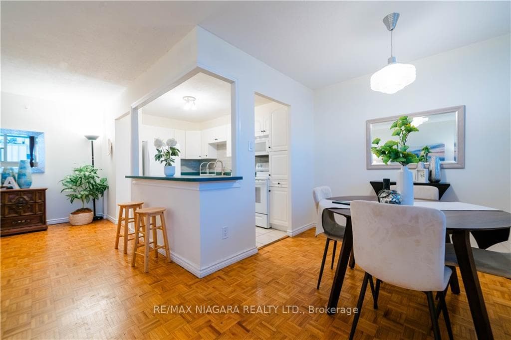 215 Glenridge Avenue Unit 1402 photo 22