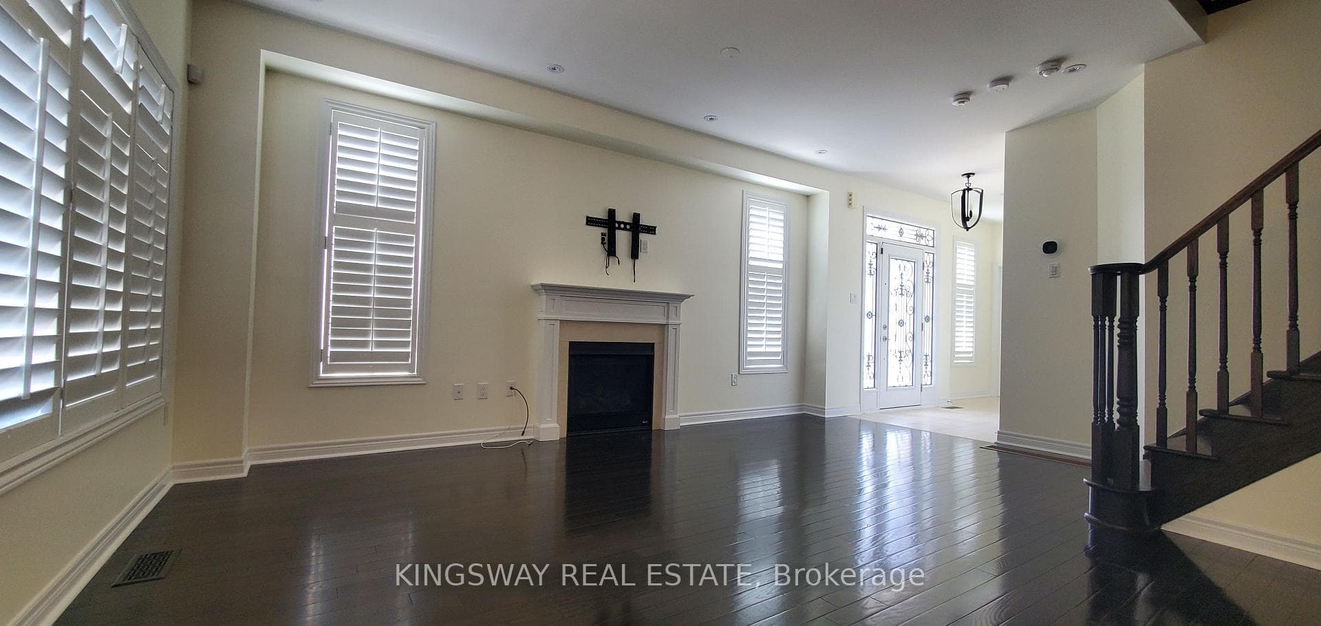 1450 Laurier Avenue photo 8